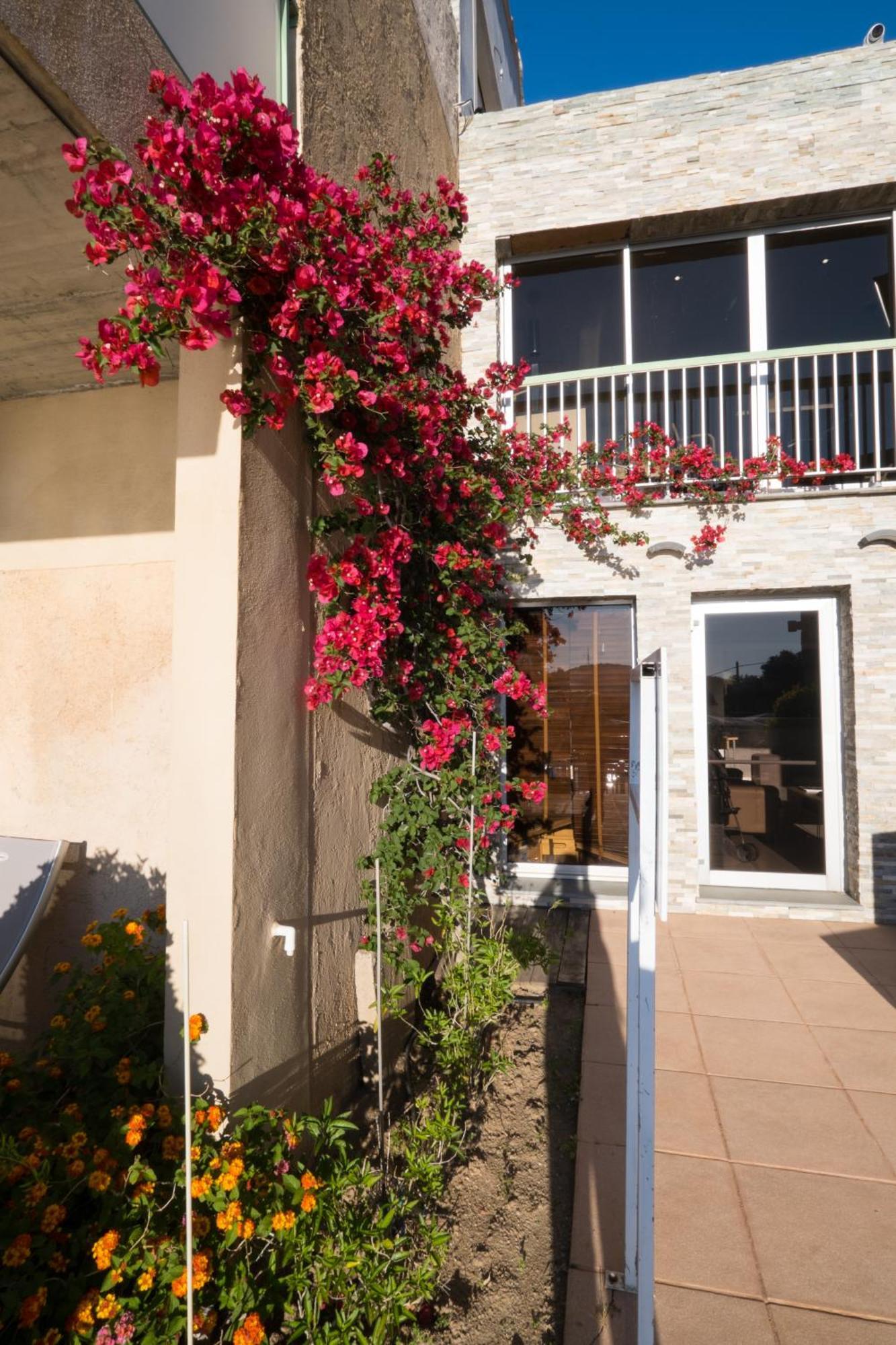 Hotel Funtana Marina LʼÎle-Rousse Екстериор снимка