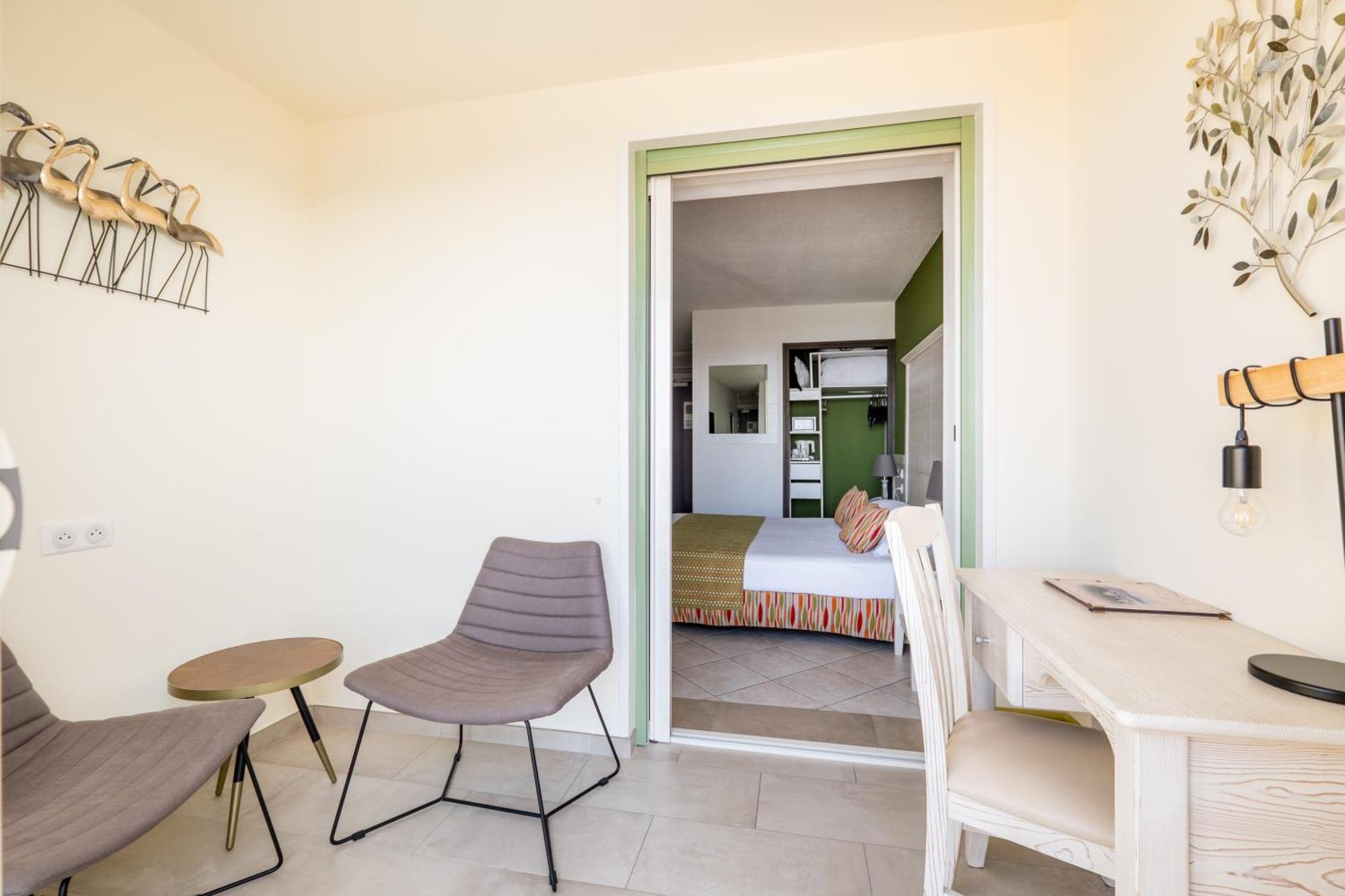 Hotel Funtana Marina LʼÎle-Rousse Екстериор снимка